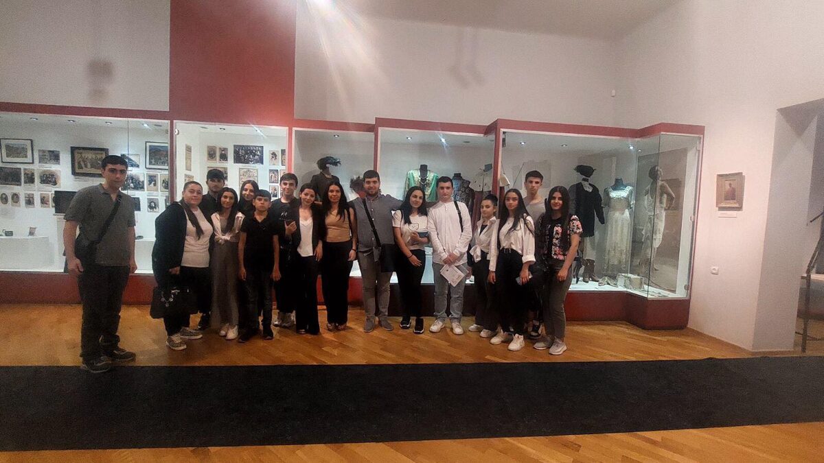 «Էստրադային արվեստ» մասնագիտության 2-րդ կուրսի ուսանողները այցելեցին գրականության և արվեստի թանգարան