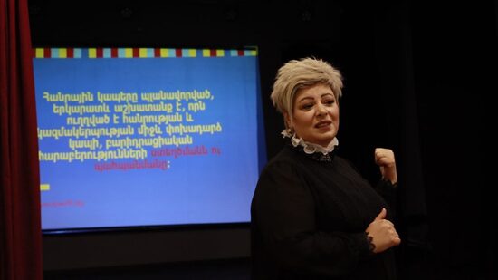 Աստղիկ Ավետիսյանը PR-ի գաղտնիքները բացահայտեց Շառլ Ազնավուր քոլեջի ուսանողների համար