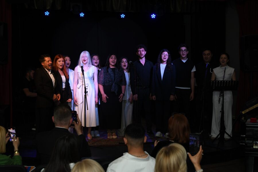 Շառլ Ազնավուր 100․ մեծ համերգային ծրագրով քոլեջը տոնեց լեգենդար արտիստի հոբելյանը․ տեսանյութ