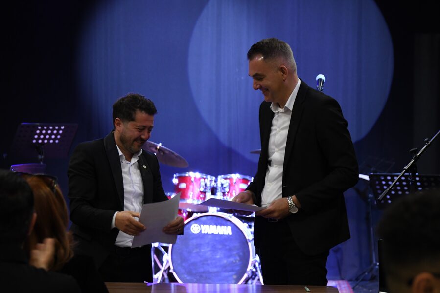 Համագործակցության հուշագիր՝ «Ազնավուր» քոլեջի և Ժողովրդական երաժշտության և պարի ազգային կենտրոնի միջև